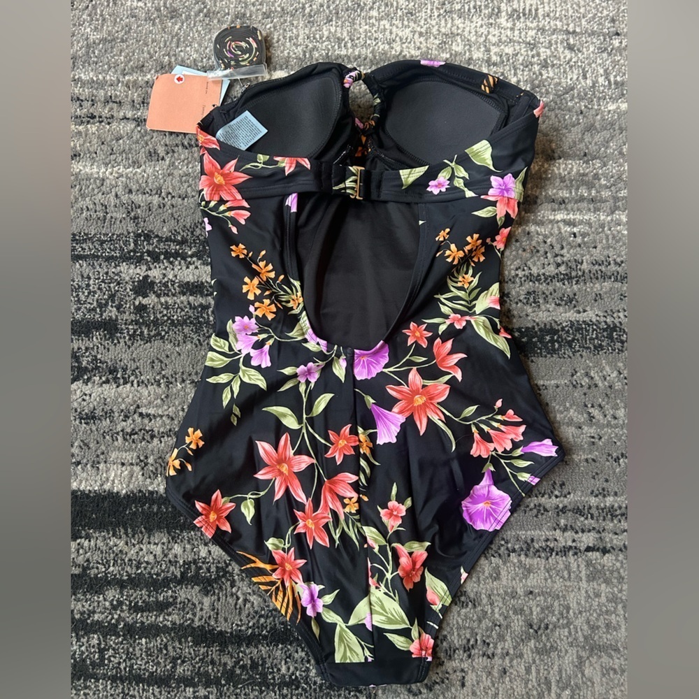 NWT SHADE & SHORE Floral One Piece With Detachable Straps & Ruching - Picture 9 of 13